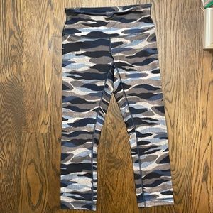 Lululemon print crop leggings